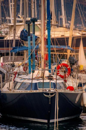 Relaxing stay in a cozy sailing boat in Kalamata